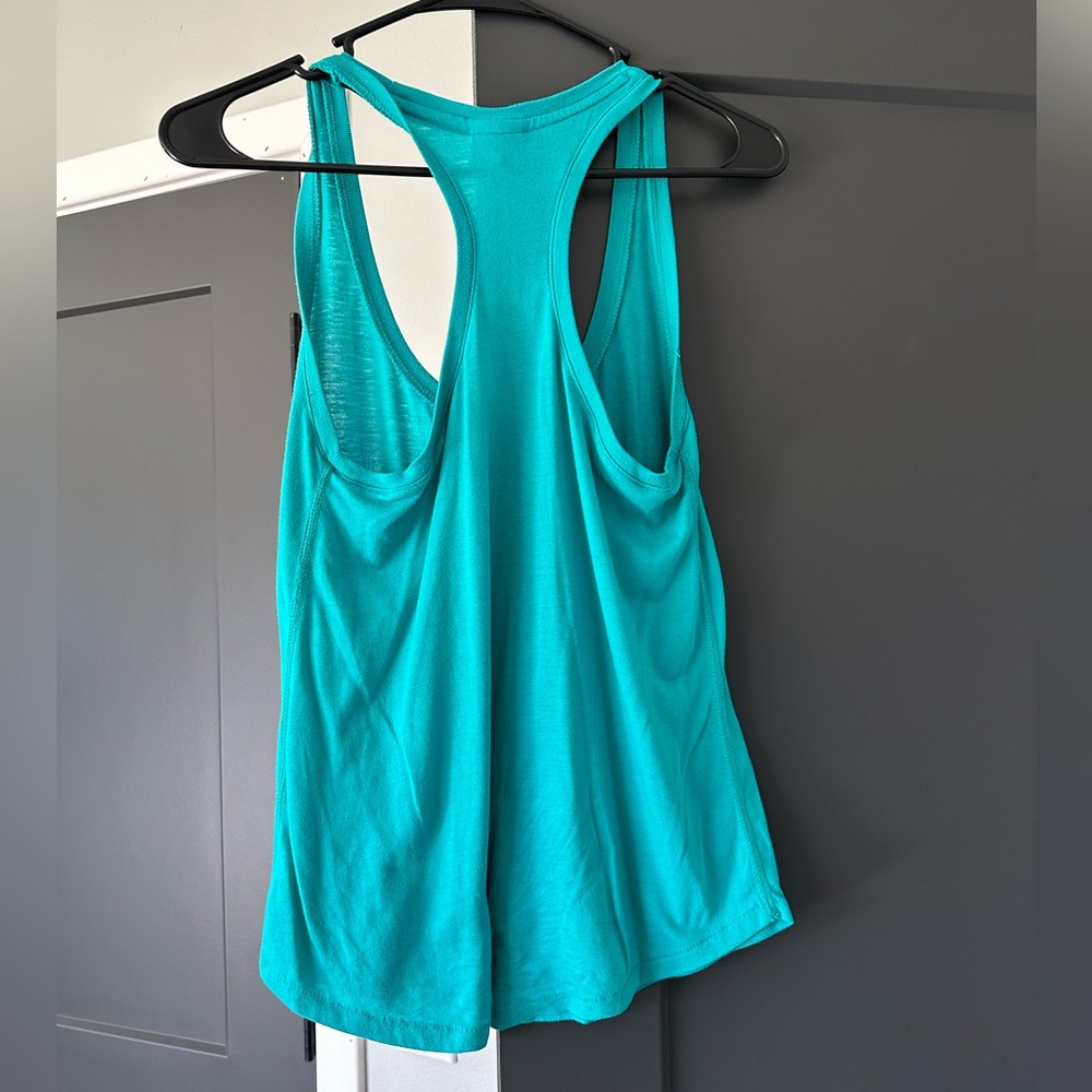 Nike Tank - Picture 2 of 3